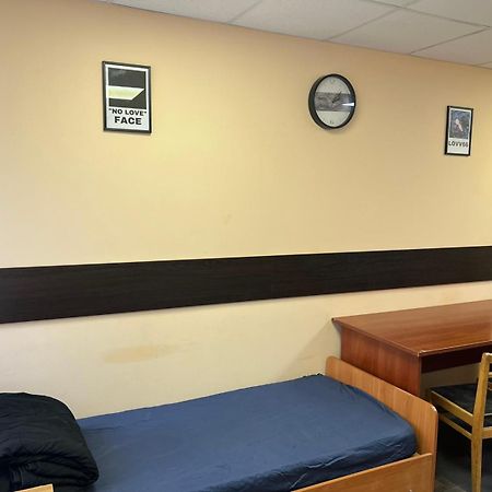 Hostel Krone Gok Zatishok Kiev Esterno foto