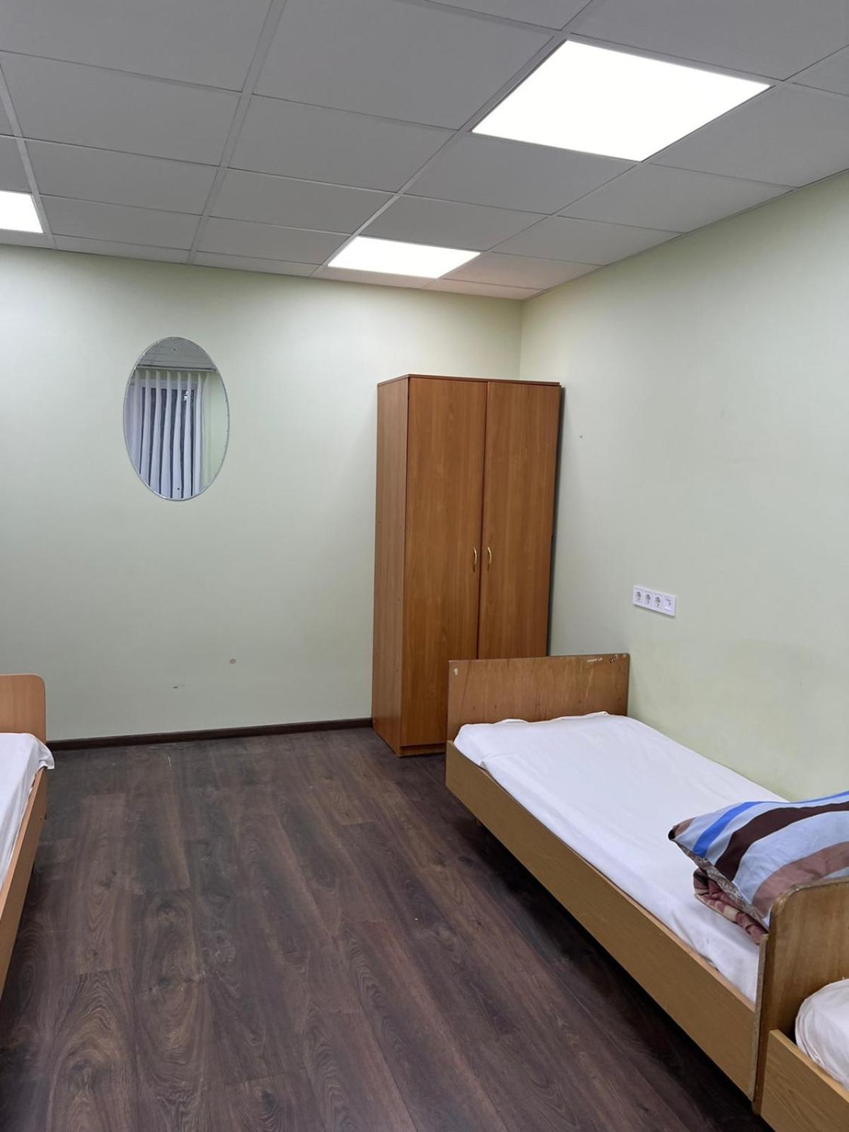 Hostel Krone Gok Zatishok Kiev Esterno foto