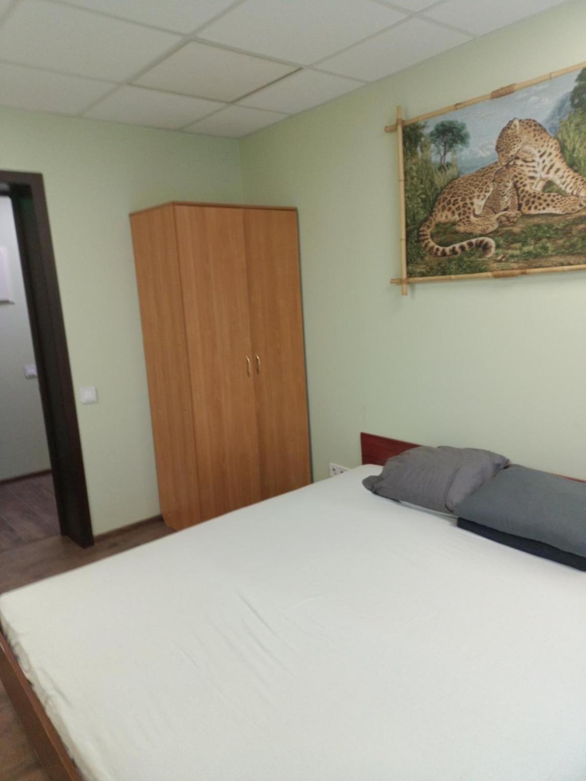 Hostel Krone Gok Zatishok Kiev Esterno foto